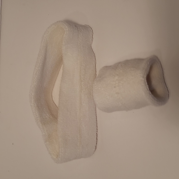 Vintage White NBA Basketball Wrist & Sweat Band - Picture 3 of 3